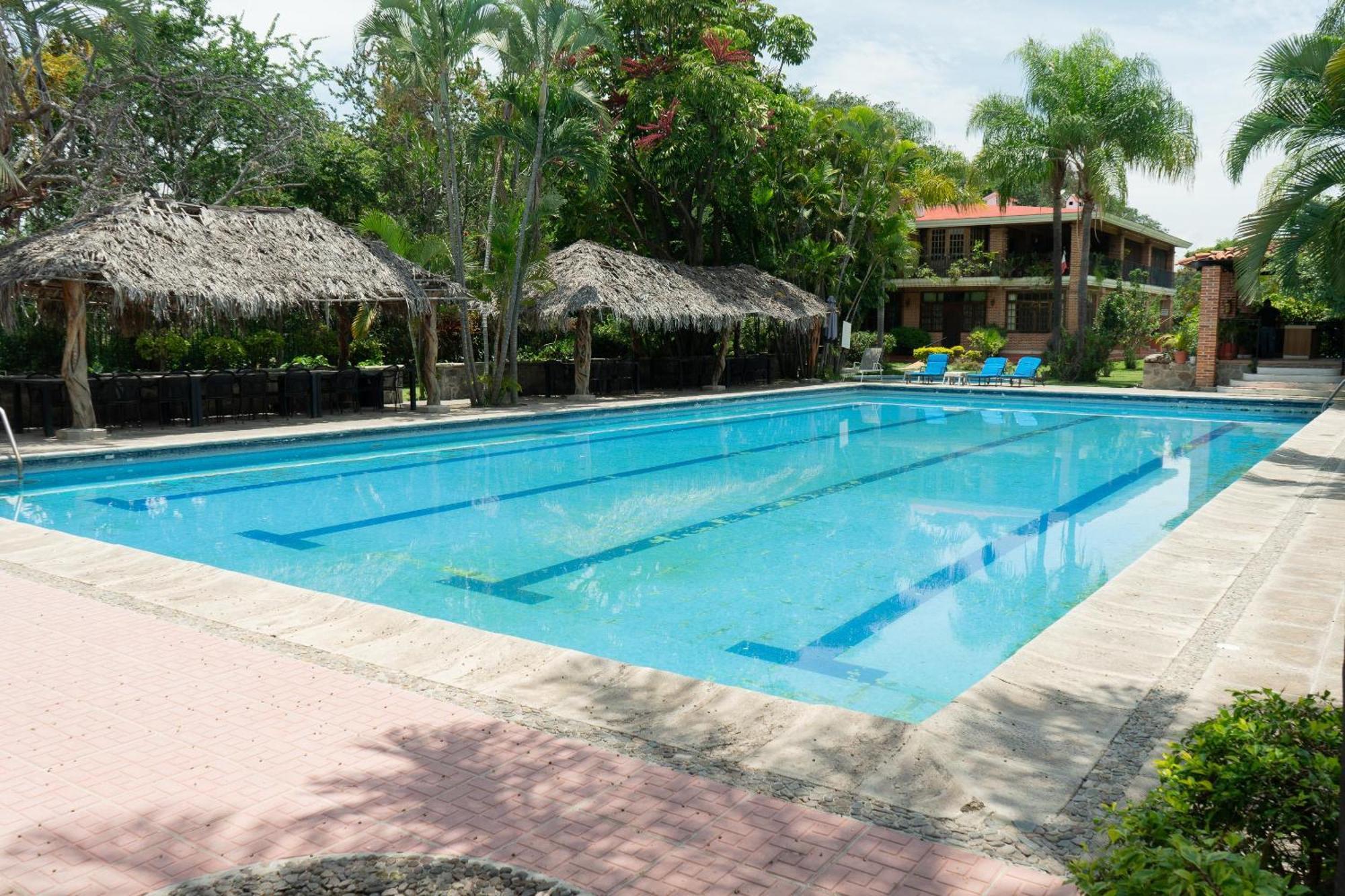 Capital O La Joya Del Lago Ajijic Exteriör bild